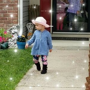 Meet your Posher, Sharon